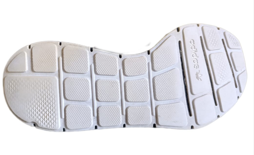Adidas - Swift Run 1.0 (EUR38) (Excellent)