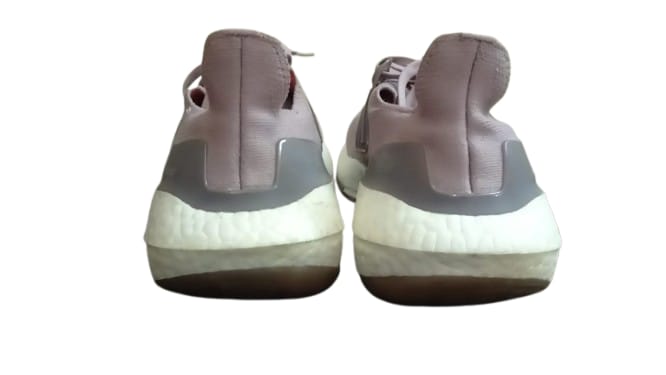 Adidas - UltraBoost 22 (EUR 40) (Very Good)