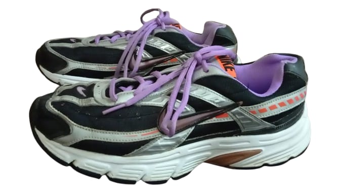 Nike - Initiator (EUR 40) (Very Good)