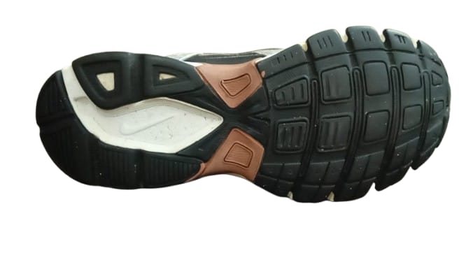 Nike - Initiator (EUR 40) (Very Good)
