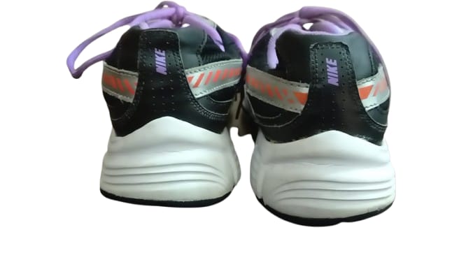 Nike - Initiator (EUR 40) (Very Good)