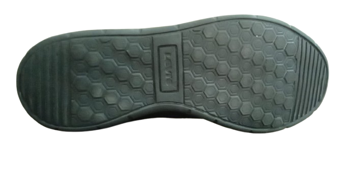 Levi's - Sneaker (EUR42) (Excellent)